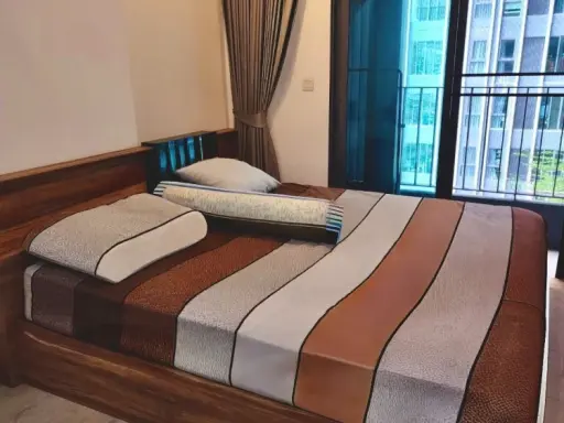 For rent: Ideo Q Chula–Samyan, 9th floor unit. Great location, fully furnished. You can't miss this opportunity!