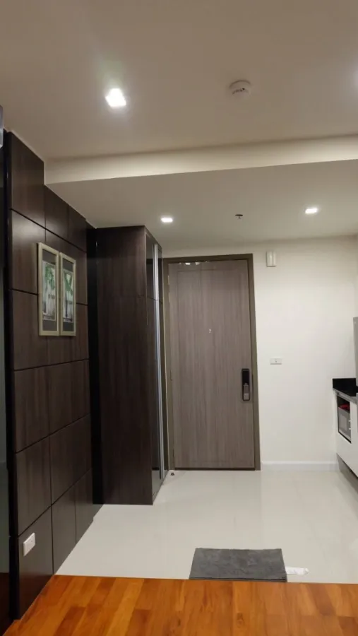 For rent Quinn Condo, very beautiful room, full built-in Complete electrical appliances in one room Don't miss it