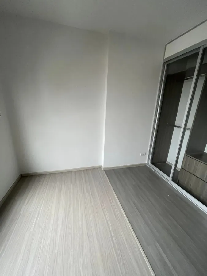 Urgent sale, The Parkland Charan-Pinklao, empty room, not too expensive, room decorating lovers shouldn't miss this room.