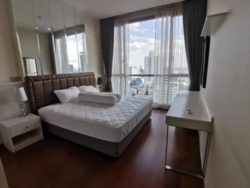 Rent quattro by sansiri, corner room, beautiful decoration, high floor The view is not blocked, very beautiful, ready to say hello.