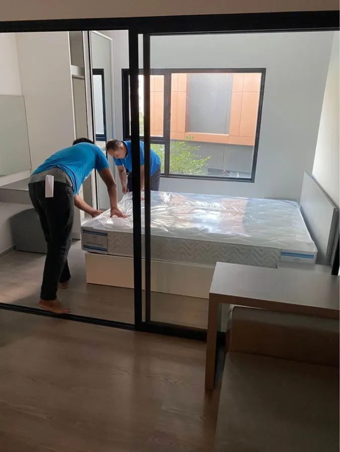 Sell, rent, Aspire Sathorn - Taksin (Copper Zone), partitioned room, fully furnished, ready to move in, book now.
