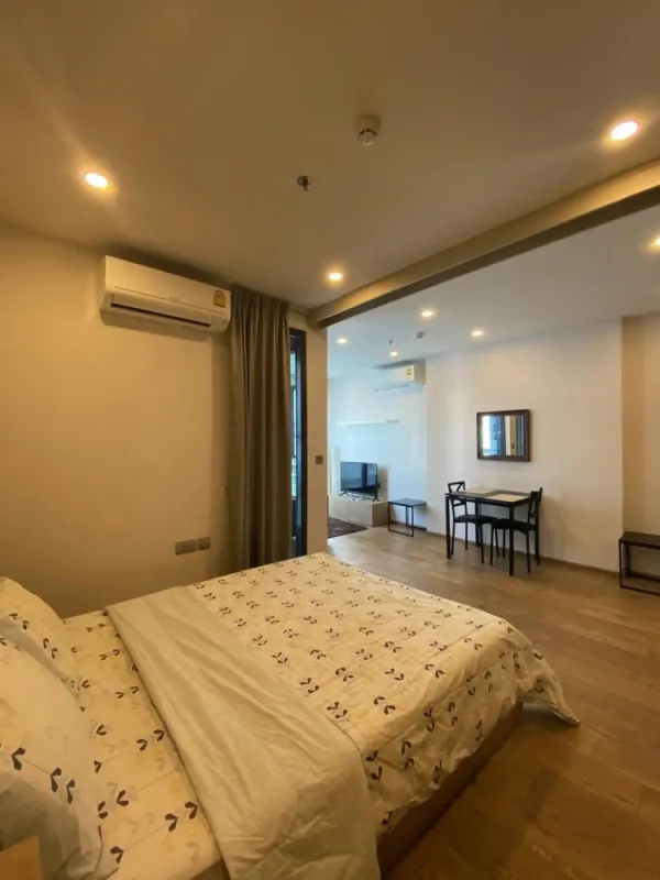 ให้เช่า คอนโด คิว ชิดลม-เพชรบุรี ห้องสวย พร้อมเข้าอยู่ เฟอร์นิเจอร์ครบ อย่ารอช้า รีบเลย