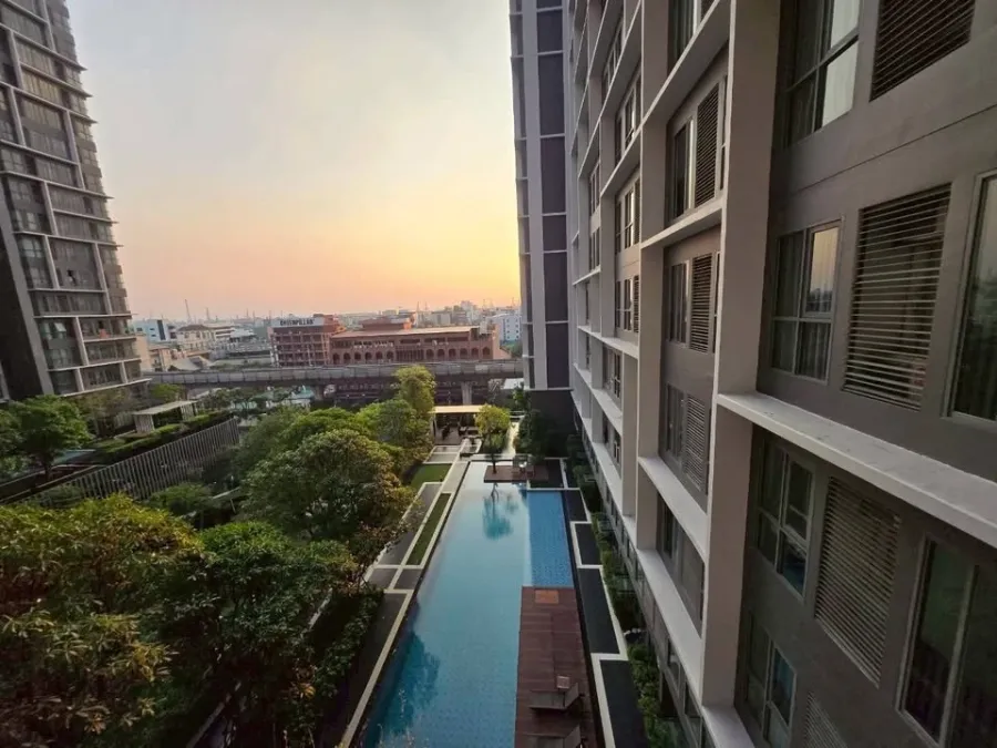 ให้เช่า Ideo Mobi Sukhumvit ห้องสตูดิโอ วิวสระ โล่ง สบายตา ตกแต่งสวยหวาน น่าอยู่สุดๆ