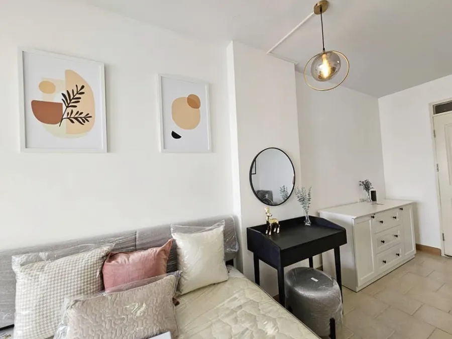 Condo for sale City Home Ratchada-Pinklao minimalist white room Comes with complete facilities Don't hesitate to reserve now.