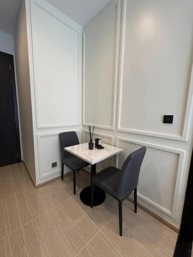 For rent: Noble Around Ari, the most popular location, simply and beautifully decorated, fully furnished, ready to move in.