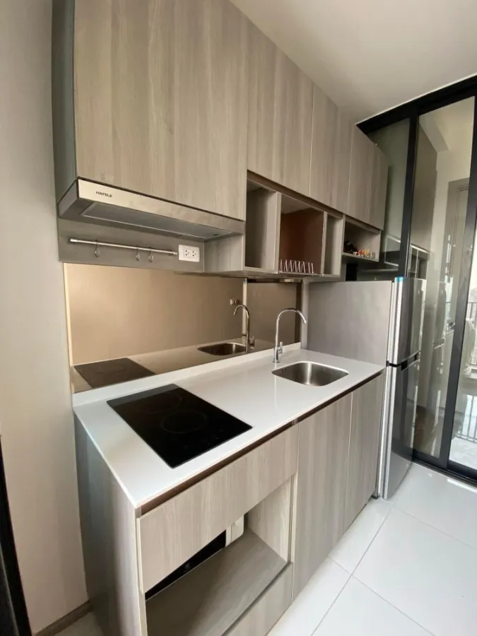Urgent sale!! Condo Knightsbridge Prime On Nut, 33rd floor, Chao Phraya River view, fully furnished room, book now!!