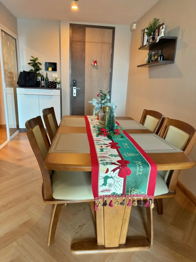 Condo for rent, Supalai River Resort, high floor, spacious room, beautifully decorated, nice to live in. Good like this, reserve now.