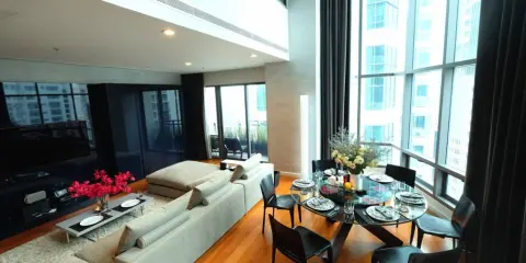 ขายด่วน!! คอนโด ไบร์ท สุขุมวิท 24 คอนโด High-Rise สิ่งอำนวยความสะดวกภายครบครัน เดินทางสะดวก!!