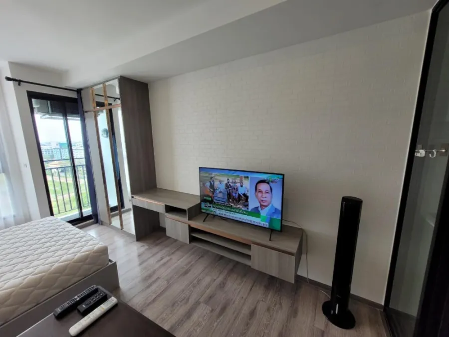 For rent, Knightsbridge Collage, Sukhumvit 107, comes with full decoration. Move in immediately, book now, hurry up.