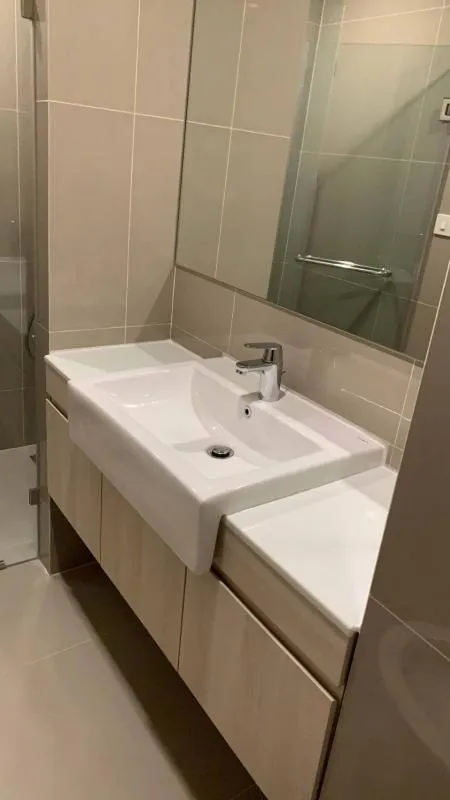 ขายด่วน!! คอนโด โนเบิล รีโคล สุขุมวิท 19 ชั้น 3 อยู่ทิศเหนือ ทำเลดี เดินทางสะดวก พร้อมอยู่ รีบจองด่วน!!