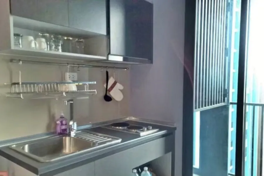 Condo for rent, The Base Rama 9, 1 bedroom, 1 bathroom, pool view, tone control room, first come first served, book now.