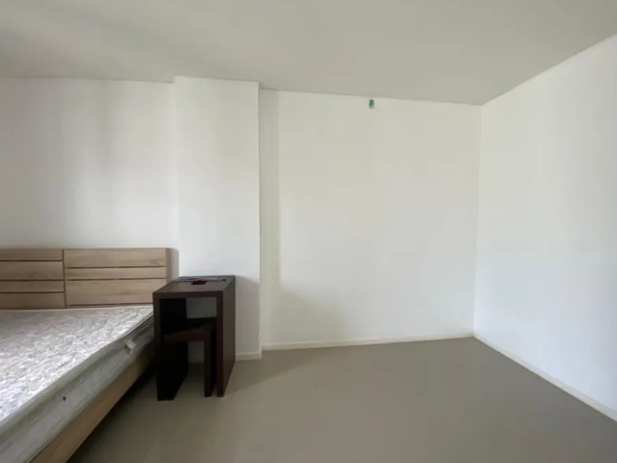 For sale: Lumpini Township, Rangsit, Khlong 1, Building A4, 8th floor, comes with complete decoration. Book now, urgent.