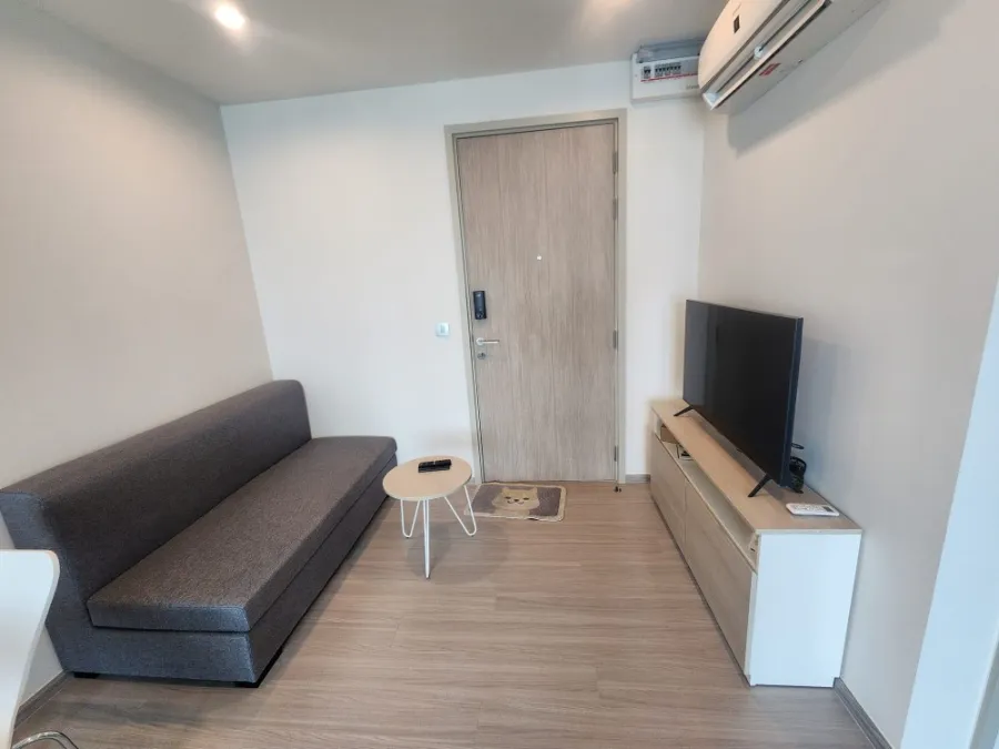 For rent: Aspire Erawan Prime, comes with full furniture. Complete with electrical appliances, good view, cheap price, reserve now.