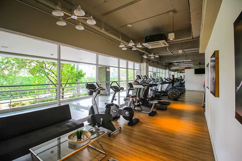 ขาย ให้เช่า Garden Asoke-Rama 9 1 ห้องนอน 1 ห้องน้ำ เฟอร์และส่วนกลางครบ หิ้วกระเป๋าเข้าอยู่ได้เลยจ้า