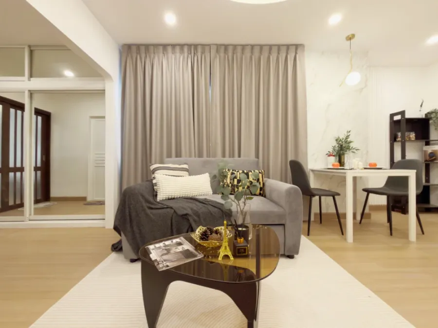 Garden Court units for sale. Beautiful rooms, fully furnished. Book now!