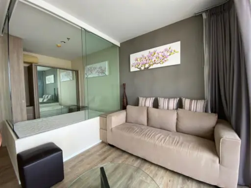 Urgent sale, Condo The Issara Ladprao, near MRT / near the mall Selling everything in the room. Buying to invest. It's cool to live by myself. images