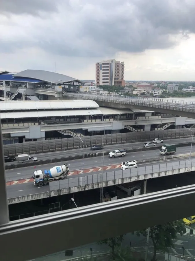 ขาย เดอะ เพรสซิเดนท์ สาทร-ราชพฤกษ์ ห้องกว้าง วิวสระว่ายน้ำ ราคาดี แบบนี้ต้องรีบจองแล้วจ้า
