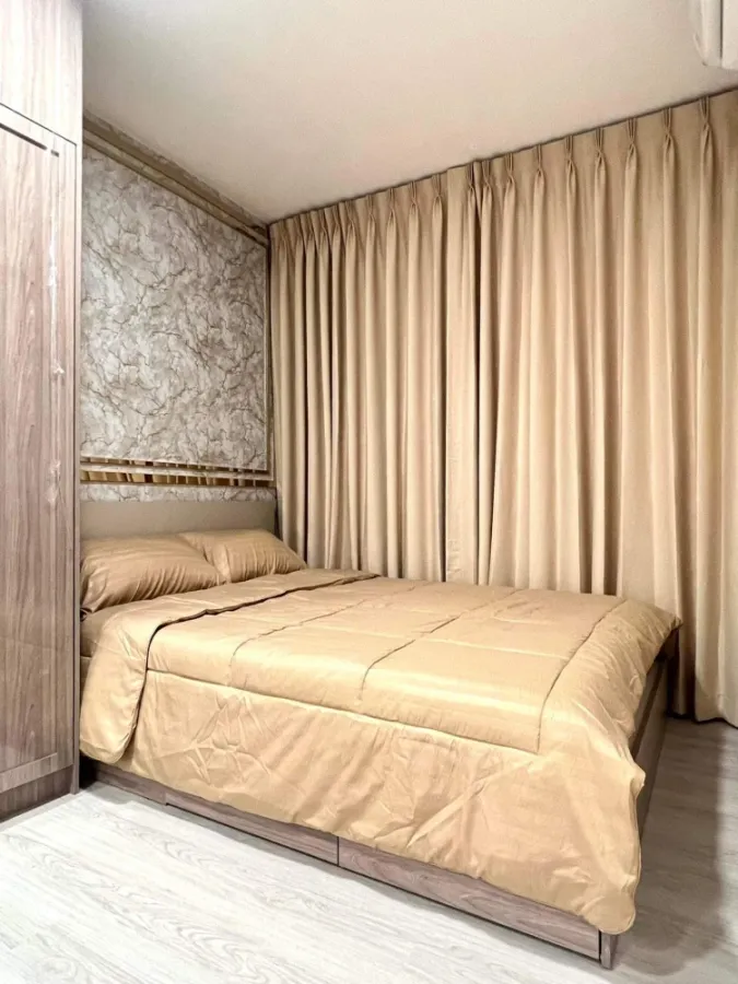 For rent: Plum Condo Sukhumvit 62, 8th floor, same floor as common area, beautifully decorated, fully furnished, very well-toned, don't miss it.
