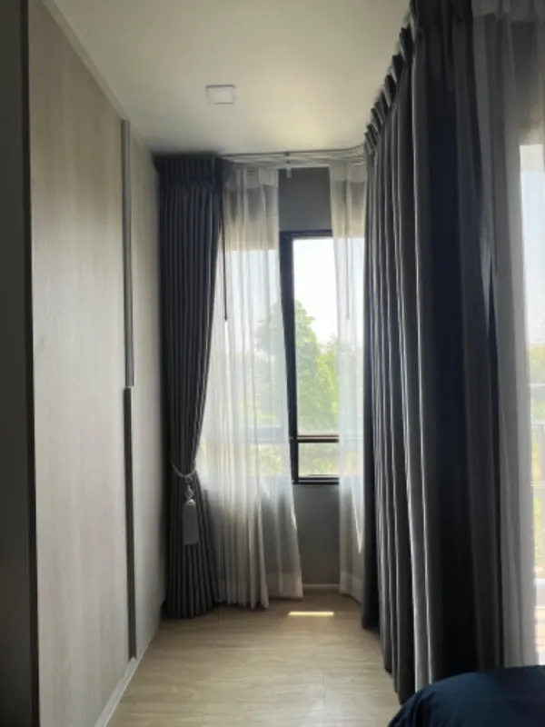 ให้เช่า Wynn Condo Phaholyothin 52 1 ห้องนอน ชั้น 4 ติดวอลเปเปอร์อย่งดี เฟอร์ครบ หิ้วกระเป๋าเข้าอยู่ได้เลยจ้า