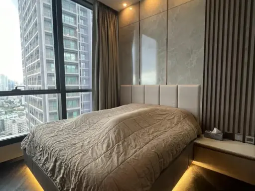 For rent: The Es Sukhumvit 36, beautifully decorated room, very nice to live in, with a good view and full facilities. Don't wait, book now!