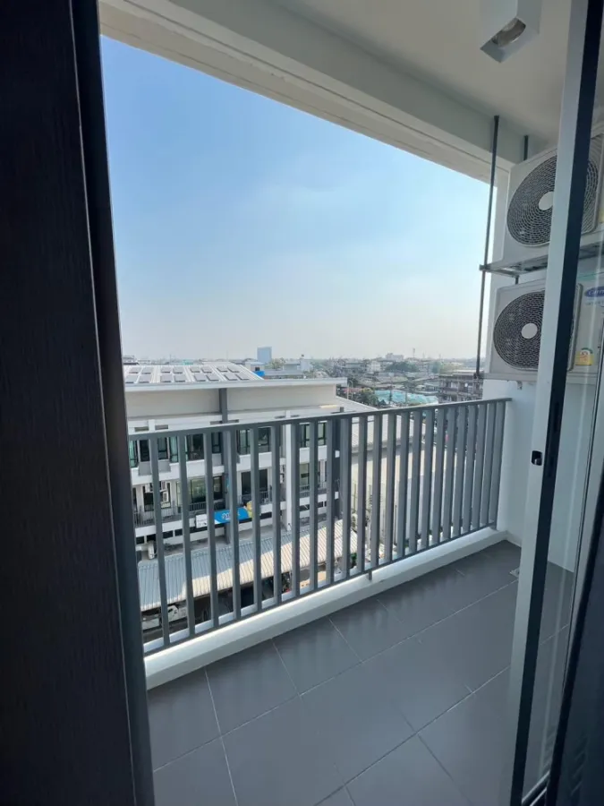 For rent: SENA Kith MRT Bangkhae Phase 1, spacious room, great usable space, I must say you must not miss it.