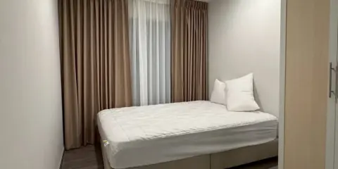 ให้เช่า Regent Home Wuttakat ห้องชั้นสูง ราคาสบายกระเป๋า สิ่งอำนวยความสะดวกครบครัน รีบจองเลย