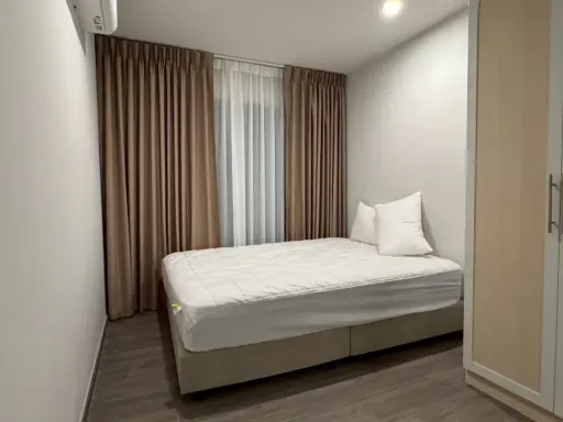 ให้เช่า Regent Home Wuttakat ห้องชั้นสูง ราคาสบายกระเป๋า สิ่งอำนวยความสะดวกครบครัน รีบจองเลย
