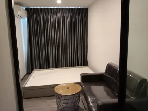 For rent: The Origin Sukhumvit-Sai Luat E22 Station, high floor, separate room, fully furnished, good like this, book now.