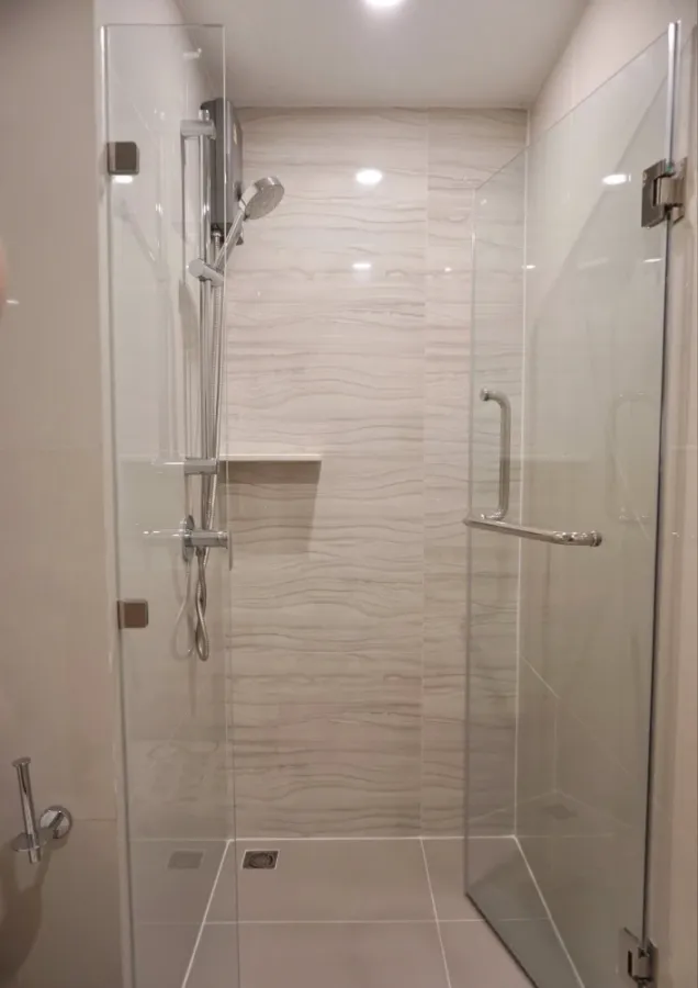 For rent: Life Rama 4 - Asoke, duplex unit, high floor, river view, fully furnished.