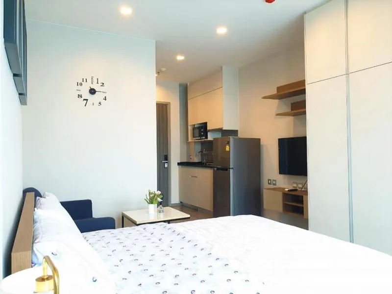 ห้องแต่งน่ารัก มีทุกอย่างพร้อมอยู่ และวิวสระว่ายน้ำแจ่มมาก Whizdom Avenue รัชดา ลาดพร้าว มาเช่าจ้า!!
