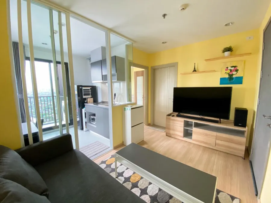 For rent, The Base Rama 9, Ramkhamhaeng, corner room, premium view, well furnished, decorated in bright tones, comfortable, book now