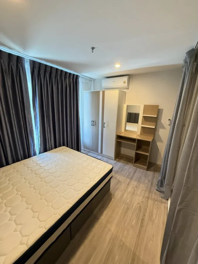 For rent: Regent Home Bangna, room on a very high floor, fully furnished, ready to move in.