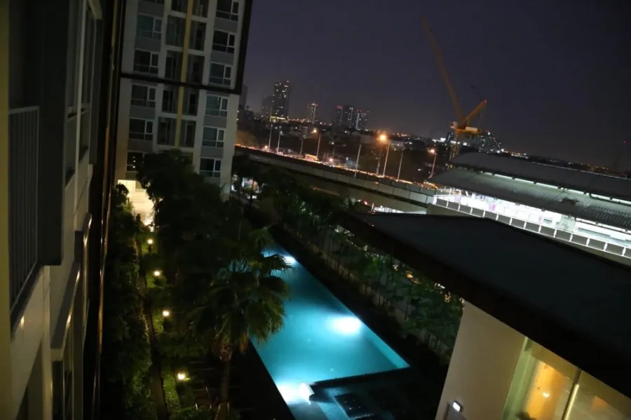 For rent: Casa Condo Ratchada-Ratchaphruek. The room is simply decorated, ready to move in, big screen TV, don't miss it.