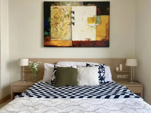 Rhythm Ratchada condo for rent, nice room, soft color tone Decorated with a picture frame. Good price. Hurry up to reserve. images