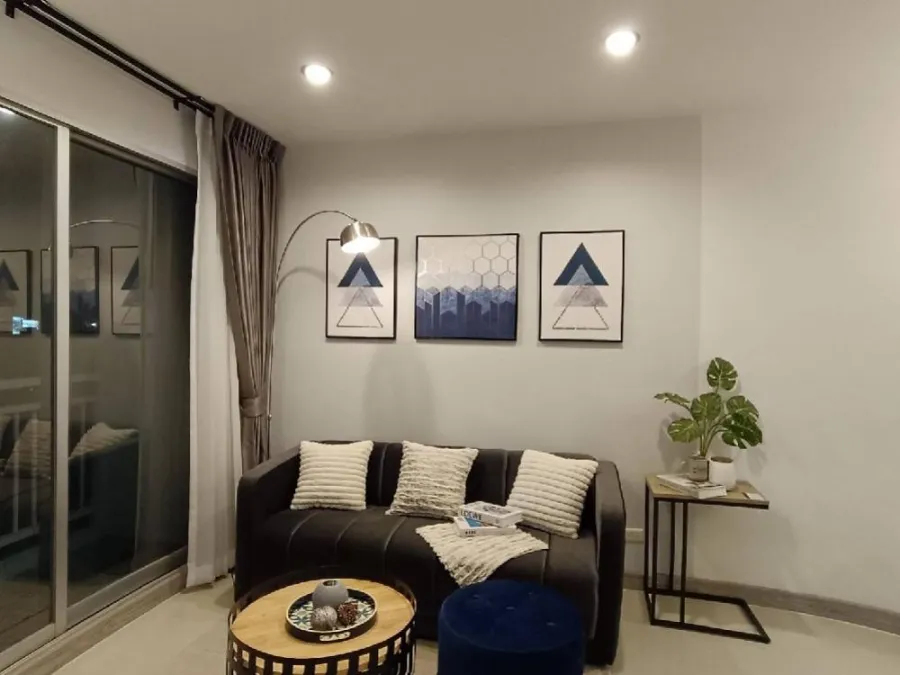 ขายด่วน!! คอนโด สุขุมวิท พลัส ห้อง Renovate ใหม่ สวยหรู ทำเลดี (ห้องมุม) หิ้วกระเป๋าอยู่ได้เลย!!