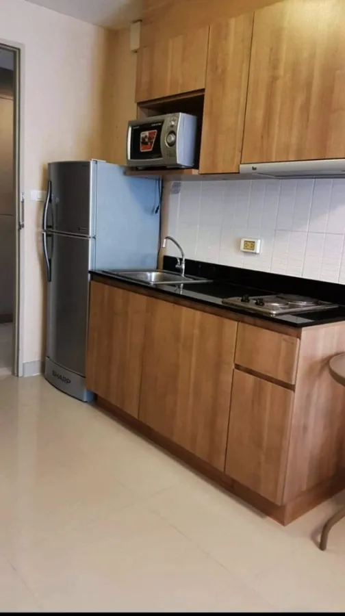 For rent, Ideo Lat Phrao 5, 24th floor, corner room, quiet, not crowded. Complete equipment Good like this, don't miss it.