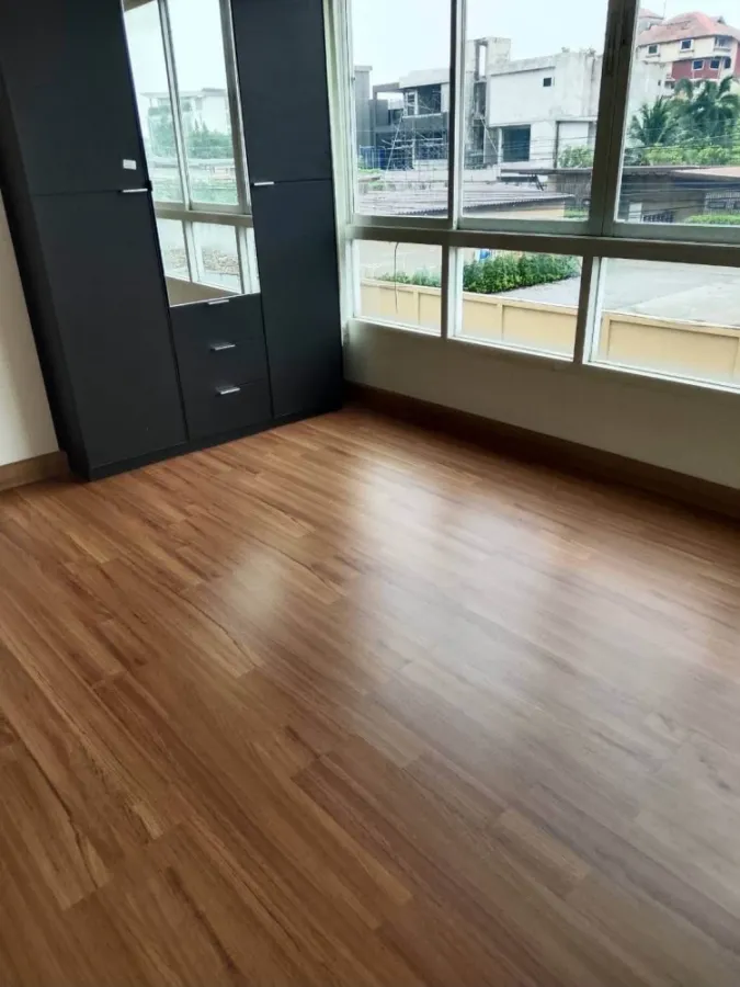 Selling The Wellington Condominium, 2 bedrooms, spacious living area, high-quality wallpaper. Don't miss out!
