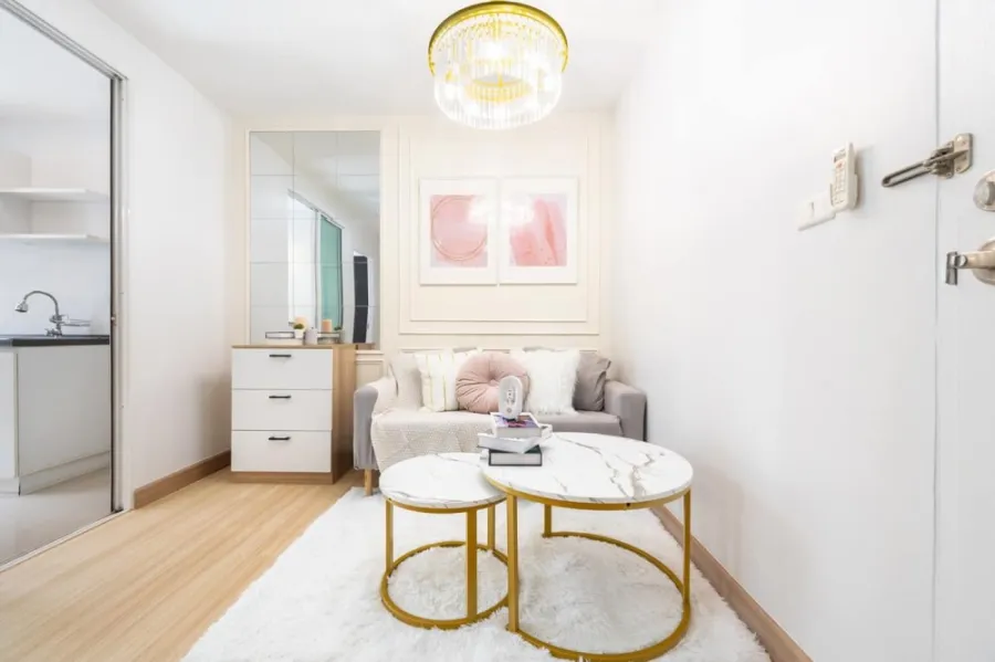 For sale: Levo Ladprao 18 Phase 2, 4th floor, beautifully decorated room, fully furnished, ready to move in, don't miss it.