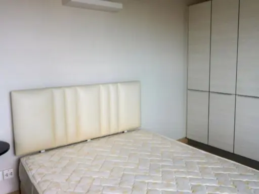 For rent, M Society Condominium, 1 bedroom, high floor, great city view. complete electrical appliances If interested, hurry up.