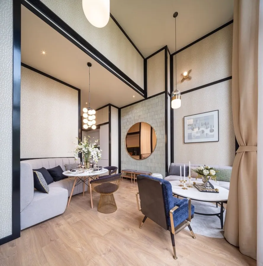 For sale: Noble FORM THONGLOR, luxury condo in the heart of Thonglor city. Convenient travel, reserve quickly.