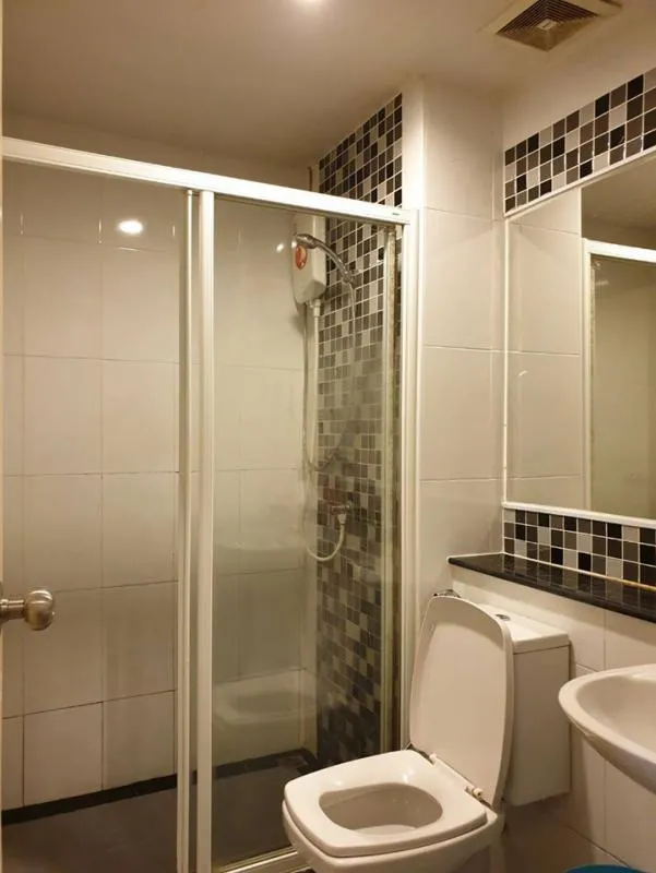 For rent, Regent home 15 Chaengwattana, new furniture, ready to move in. Drag your bag.