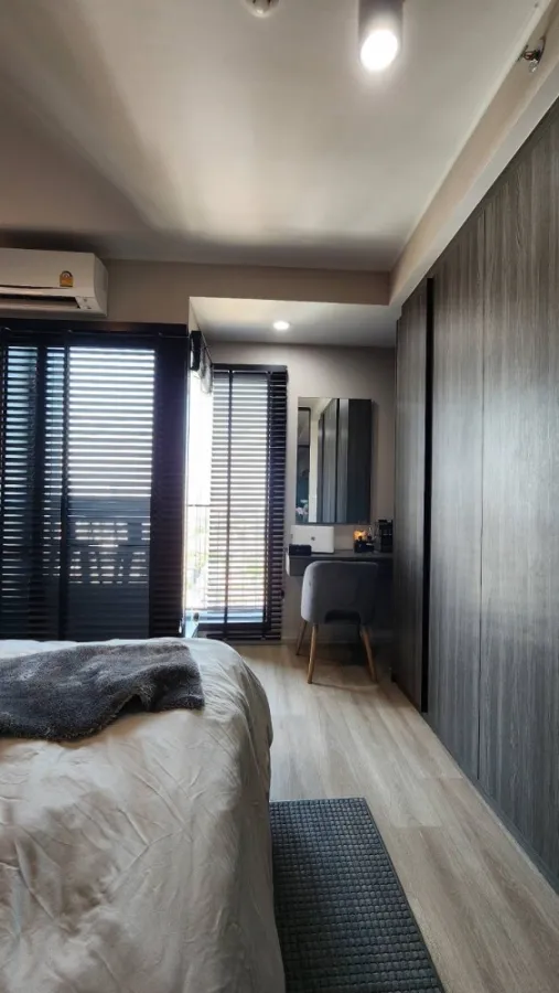 For rent/sale Condo IDEO Ratchada-Sutthisan, 21st floor, room facing north, room is a single corridor, very private, buy now.