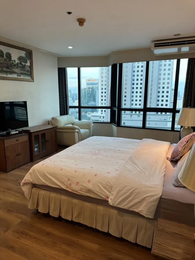 ให้เช่า!! คอนโด เพรสซิเด้นท์ เพลส ห้องสวย ชั้น 27 ทำเลดี จัดเต็มสิ่งอำนวยความสะดวก ห้ามพลาด!!
