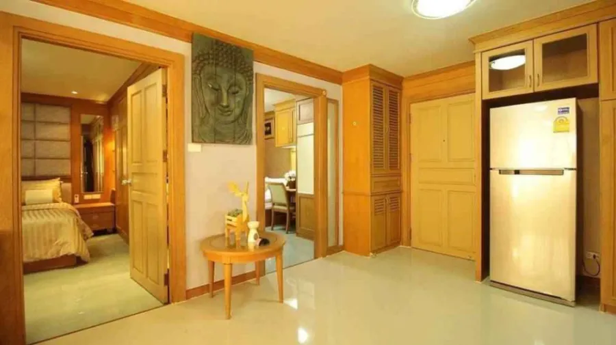 Rent/Sale รัชดาซิตี้ 18 ห้องสวยหรูมาก เฟอร์บิ๊วอินไม้สักทั้งห้อง อยู่เป็นครอบครัวได้สบายๆ รีบจองด่วน