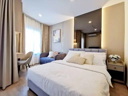 For rent Life Rama4-Asoke, 20th floor, North side, city view + Benjakitti Park, fully furnished, hurry up and reserve now!