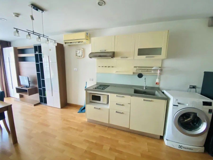 ให้เช่า Tourmaline Gold Sathorn-Taksin fully furnished ห้องกว้างสุดๆ มาในราคาที่คุณไม่ควรพลาด