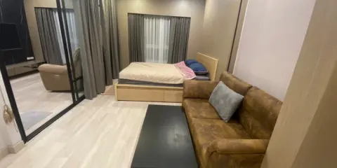 ขาย คอนโด Q House Sathorn ชั้น 31 วิวไอคอนสยาม ห้องตกแต่งครบ โซฟานั่งสบายสุดๆ รีบเลยก่อนพลาด