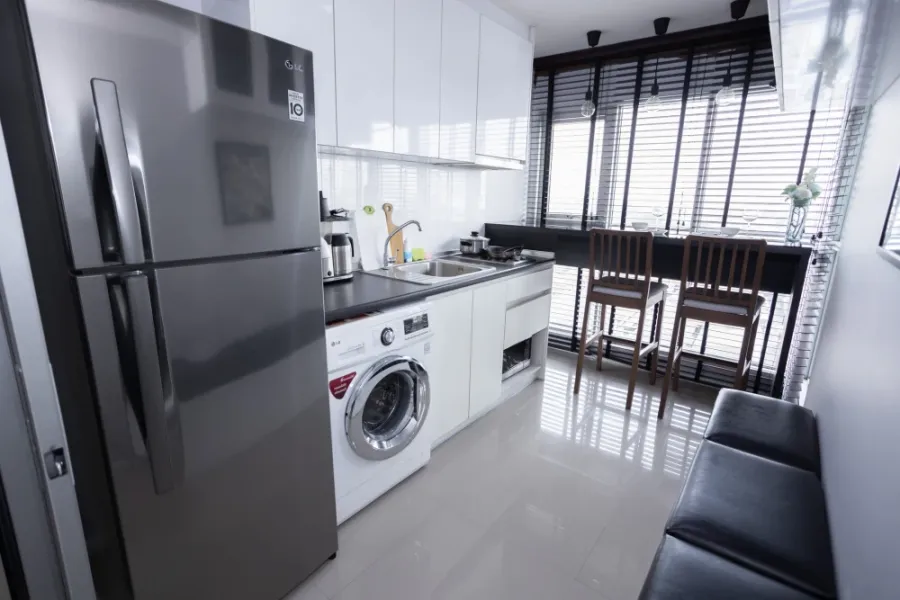 For rent: Aspire Sukhumvit 48, 10th floor. Beautifully furnished and ready to move in. Book now! Don't miss out!