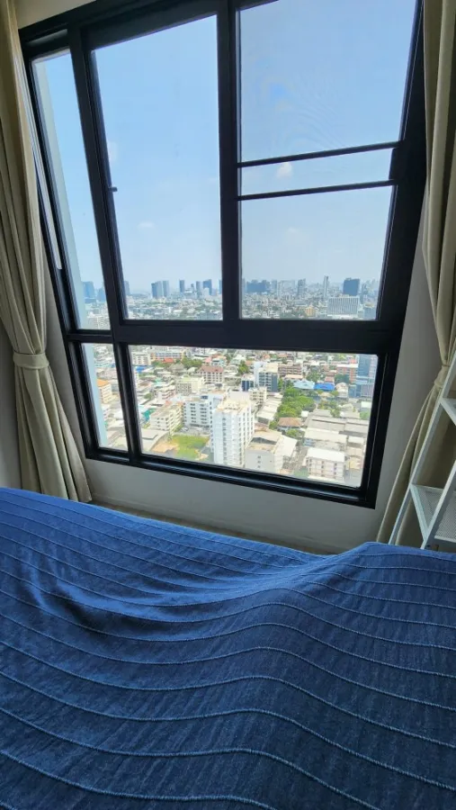 Condo for rent: Quinn Ratchada 17, spacious room, 32nd floor, open and comfortable view. Not exposed to the hot sun all year, quiet, move quickly.