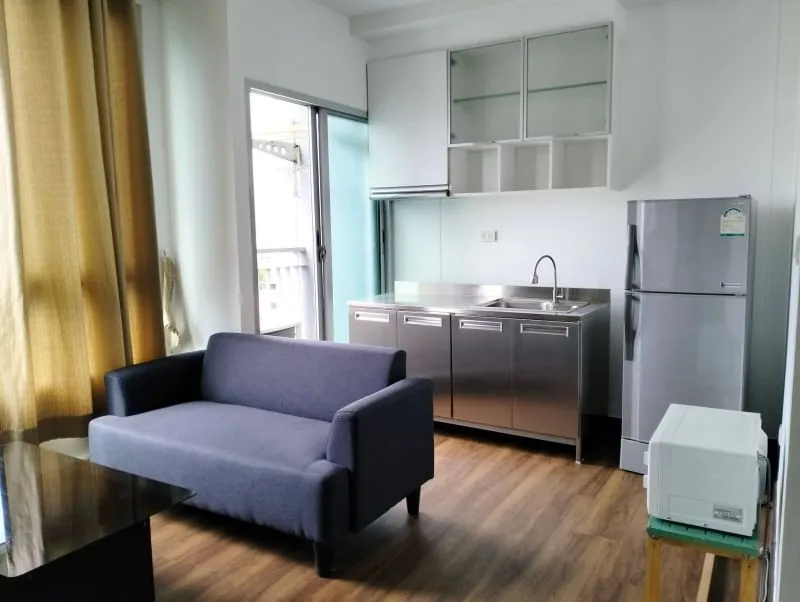 For sale and rent, Parkland Ratchada-Tha Phra, complete with electrical appliances, large built-in wardrobe, can put all your stuff in, book now.